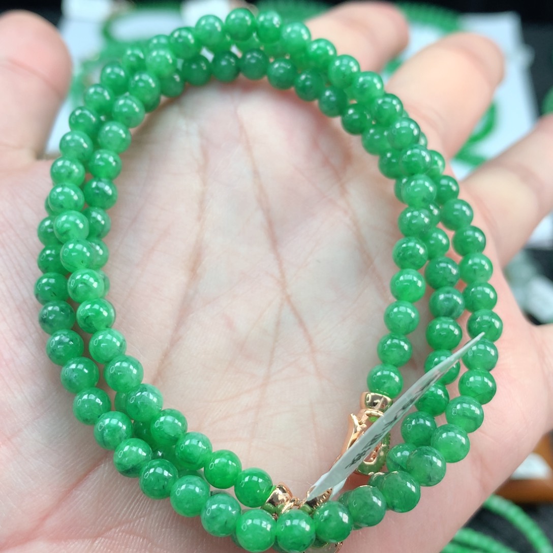 翡翠手链未镶嵌翡翠