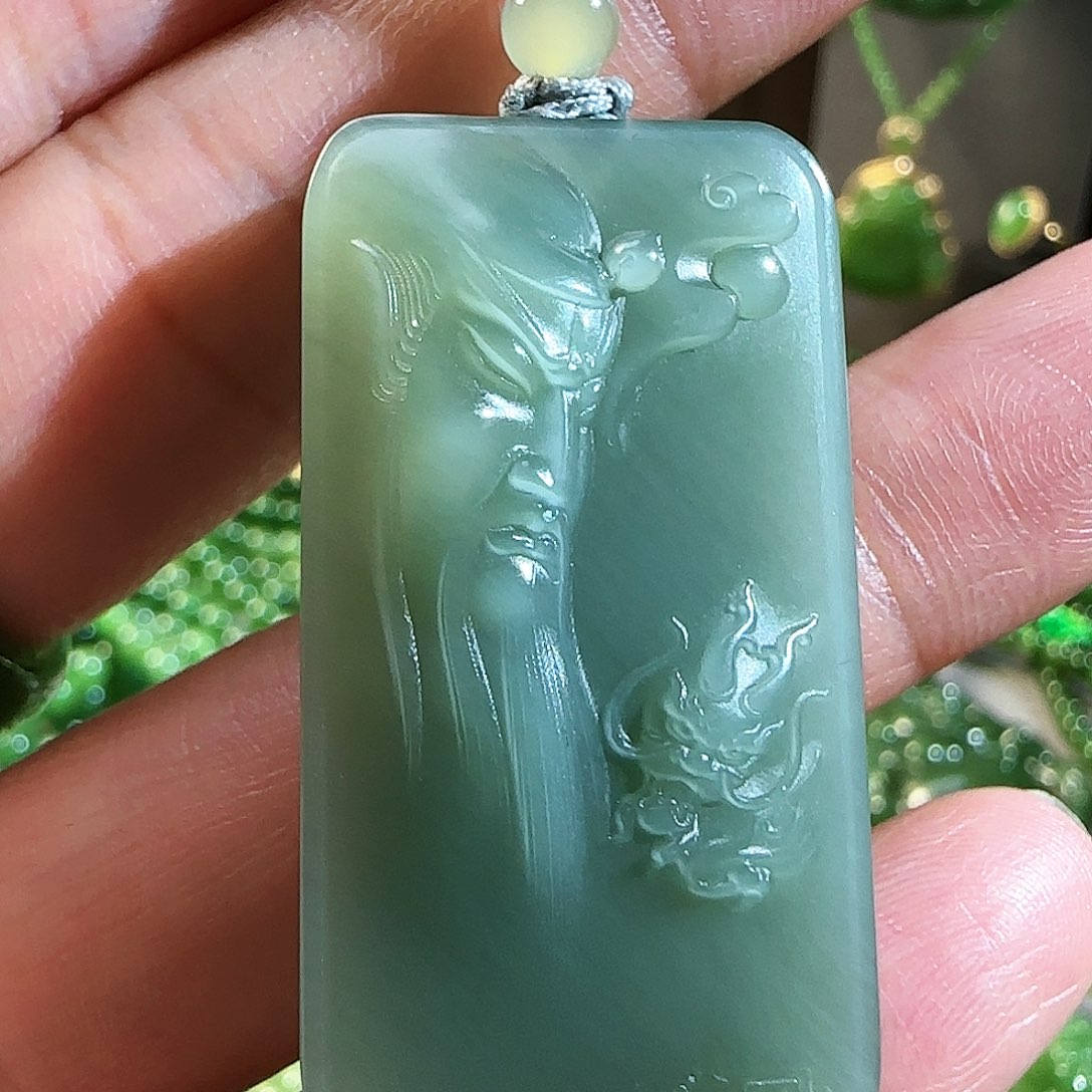 和田玉（碧玉）颈饰未镶嵌℡****年