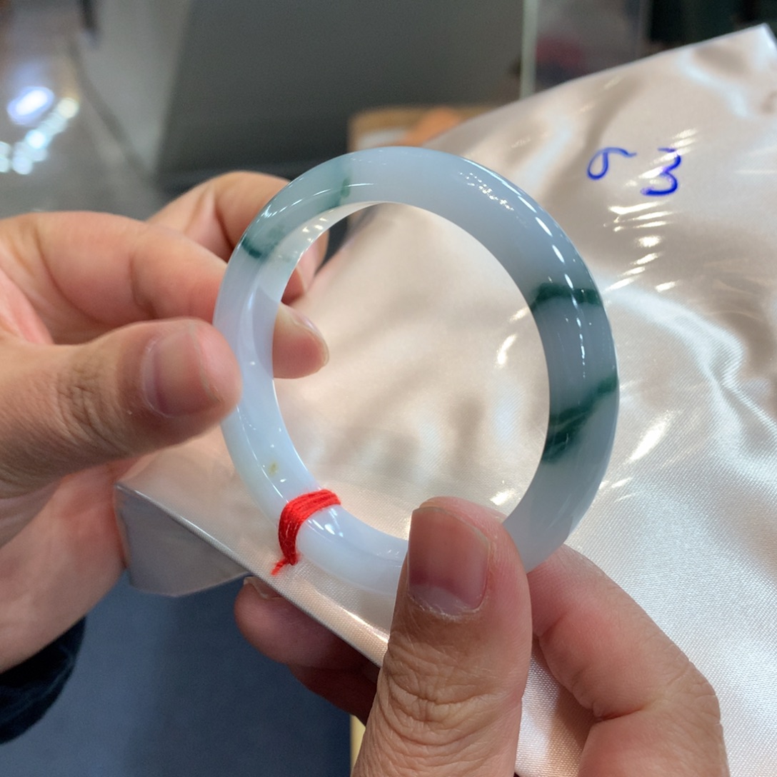 翡翠未镶嵌手镯手镯