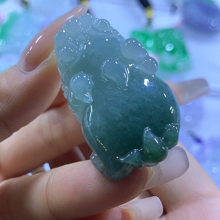 翡翠未镶嵌颈饰天然翡翠A货吊坠