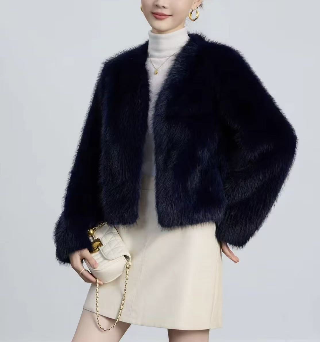 2025新品冬季发布女士小香风短外套小狐貂轻奢时尚百搭上衣27903-