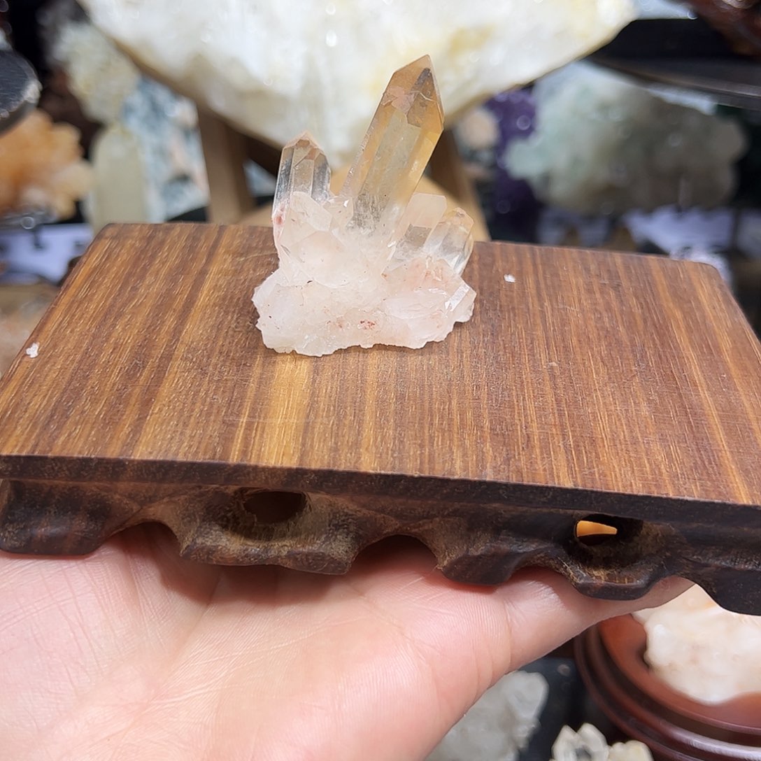 珠宝半成品水晶未镶嵌