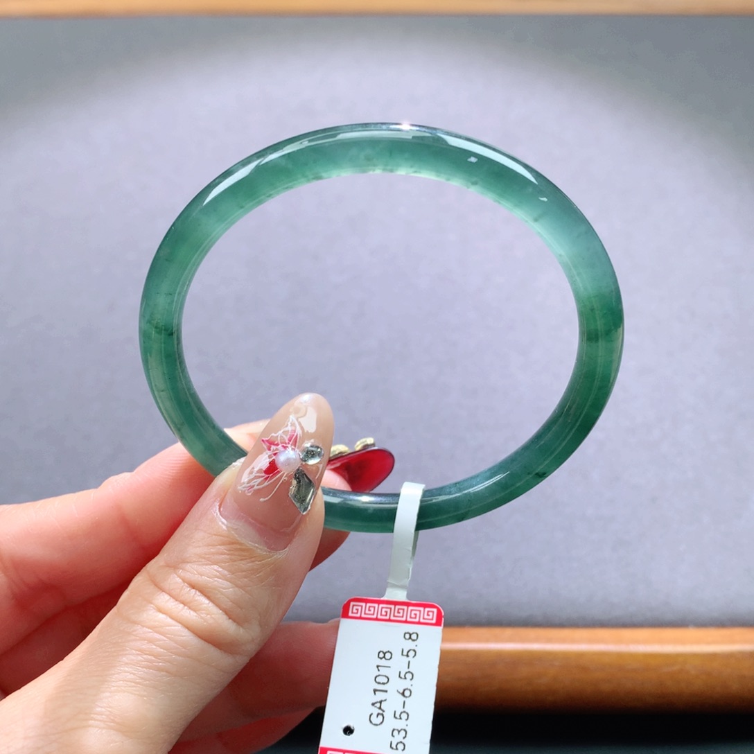 翡翠手镯未镶嵌天然翡翠手镯叮当镯