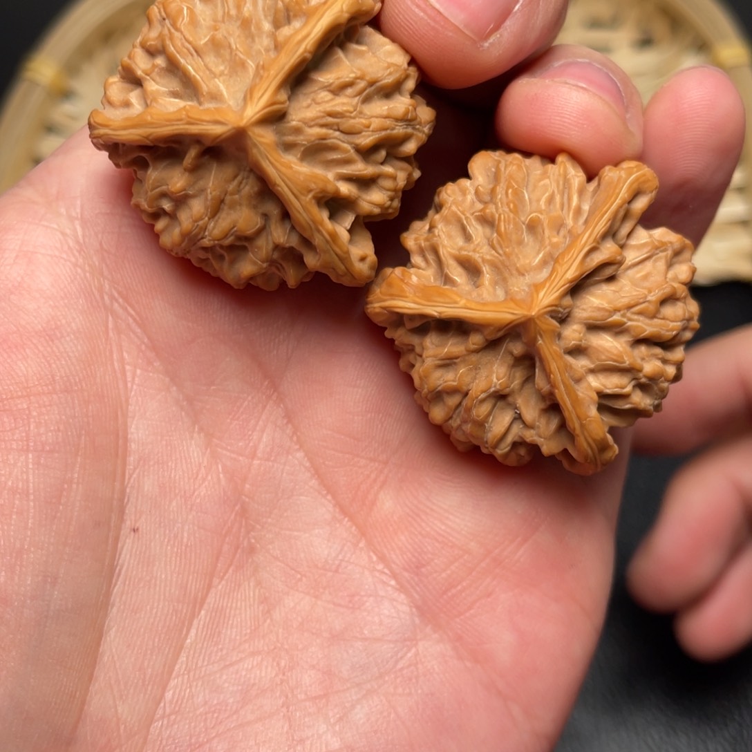 文玩核桃把件三棱37尺