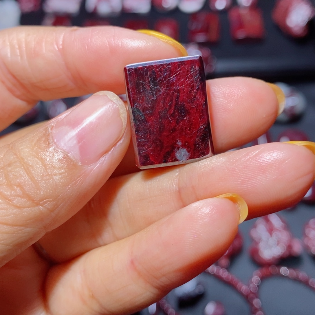 冰***麟天然辰砂天然原矿乌砂牌子