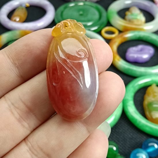翡翠未镶嵌挂件翡翠