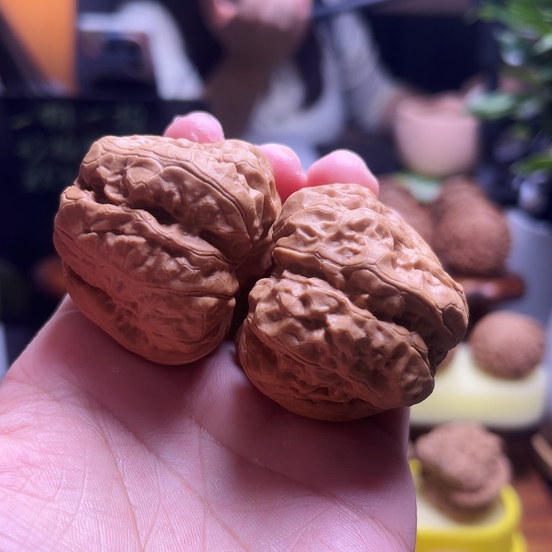 抱***儿文玩核桃把件43尺蛤蟆69