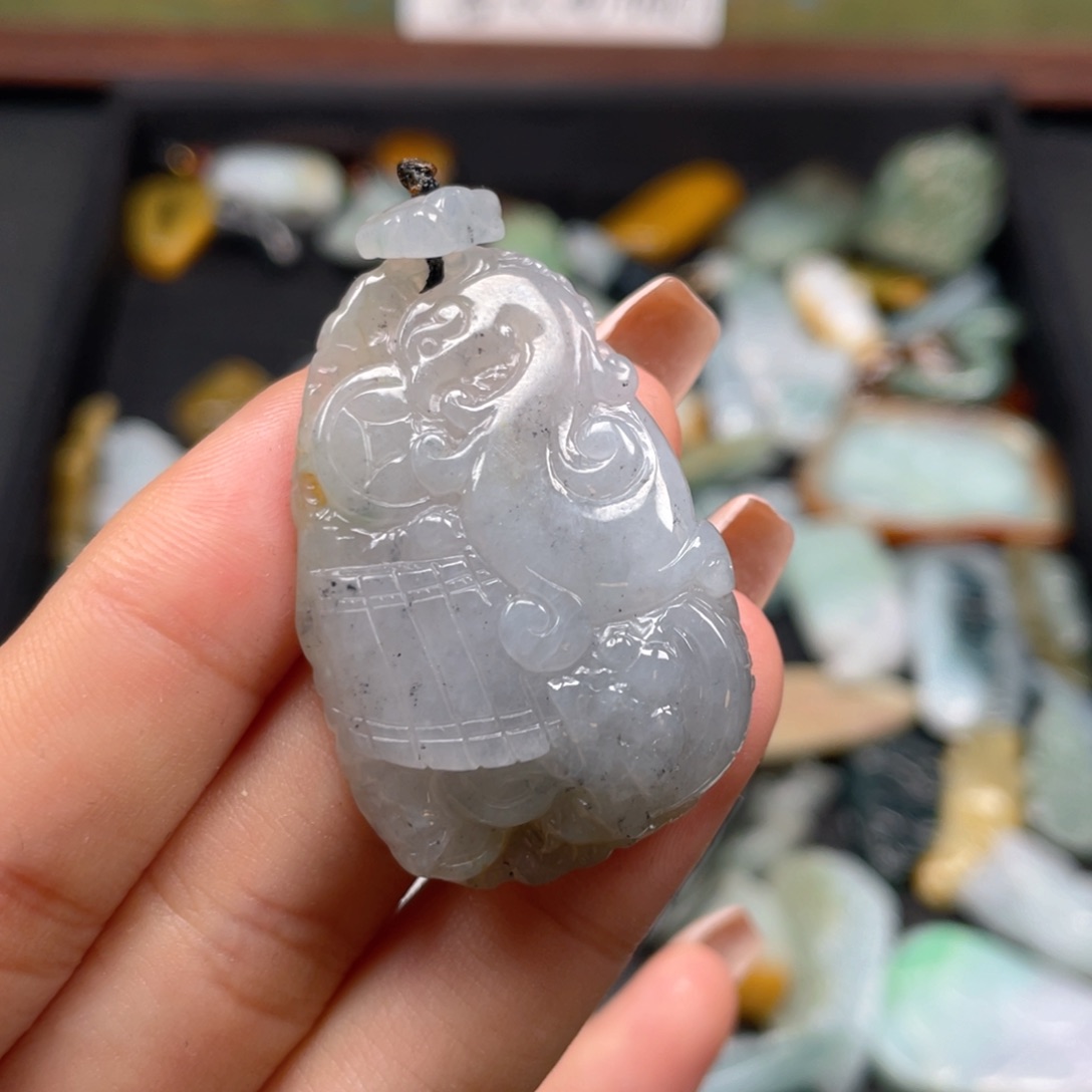 定制翡翠未镶嵌翡翠
