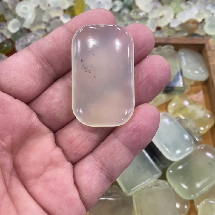 蛇纹石玉合金颈饰