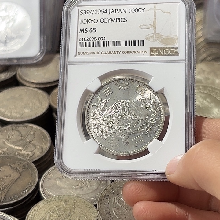 今***我银Ag925日本富士山千元大奥银币