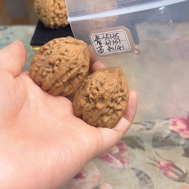 文玩核桃把件赤龙鸡心