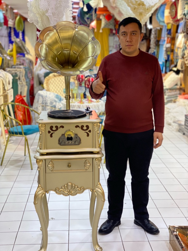 无线蓝牙复古音响留声机音箱迷你充电创意礼品便携插卡生日礼物