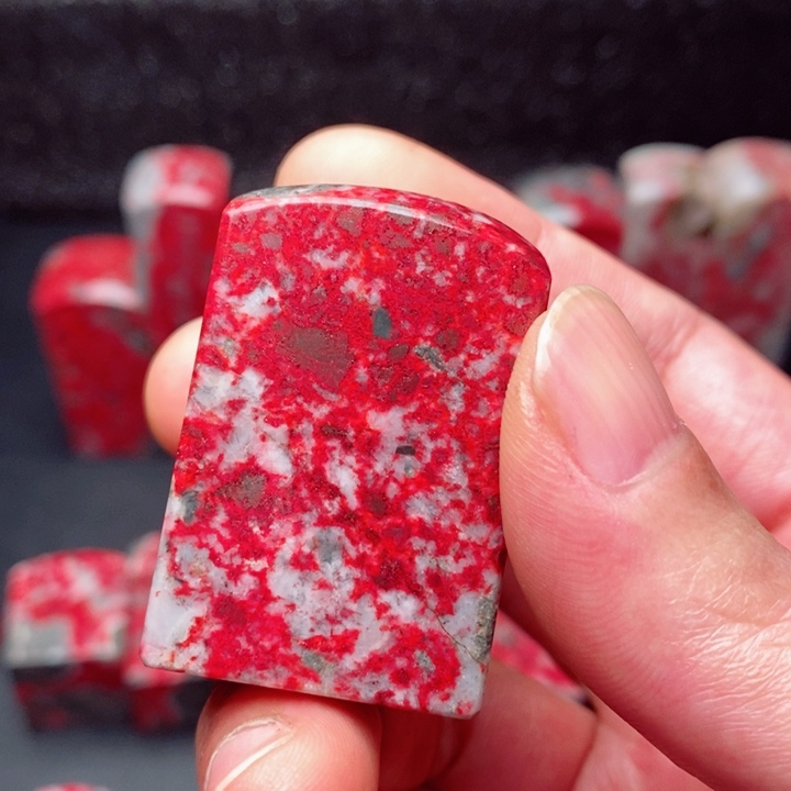 鸡血石a****t鸡血石印章