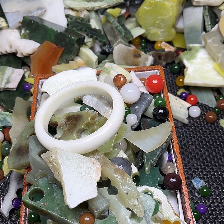 未镶嵌透闪石质玉珠宝奇石记****我