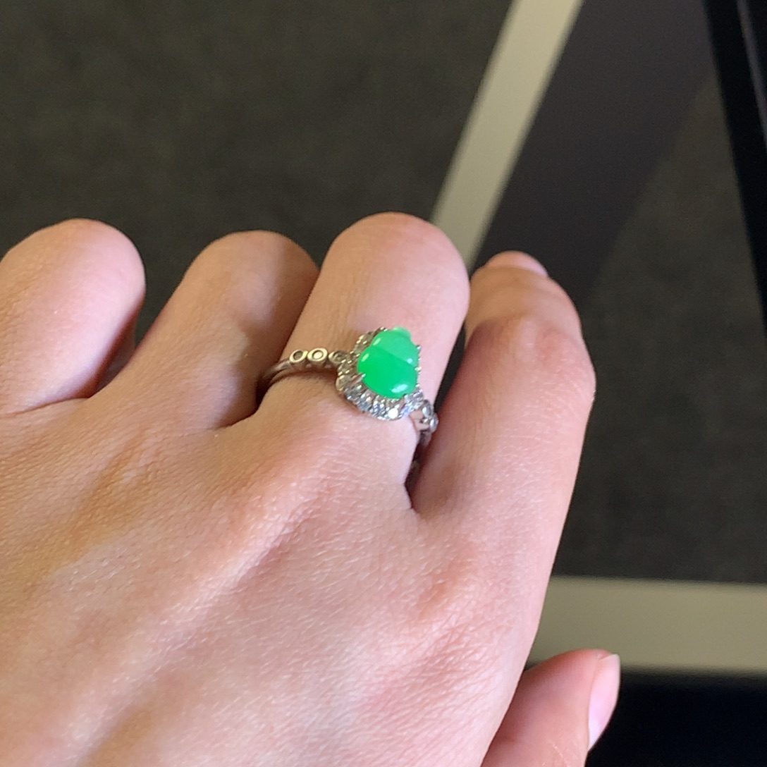 翡翠颈饰银S925镶嵌天然翡翠