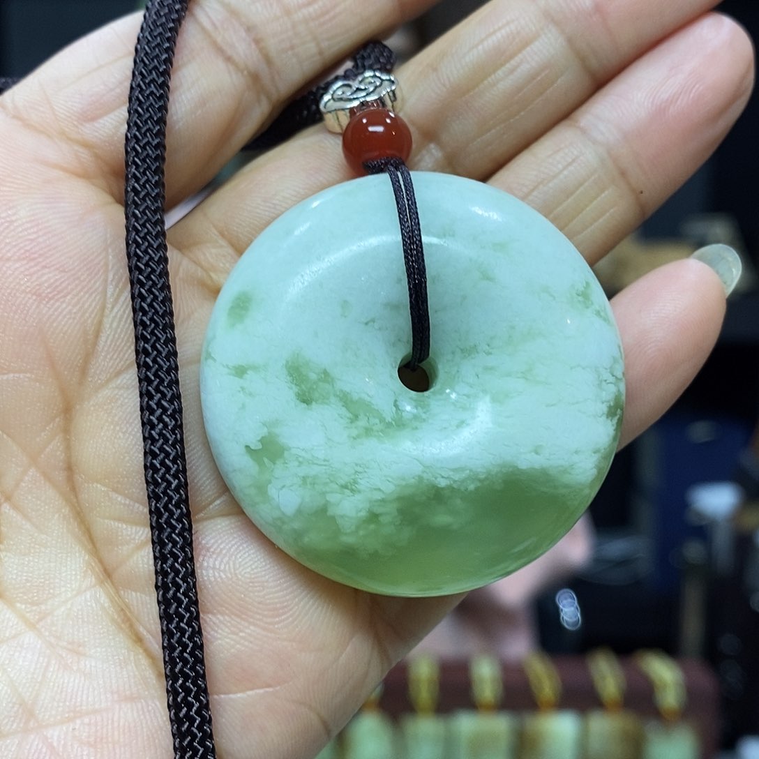 岫玉挂件吊坠未镶嵌