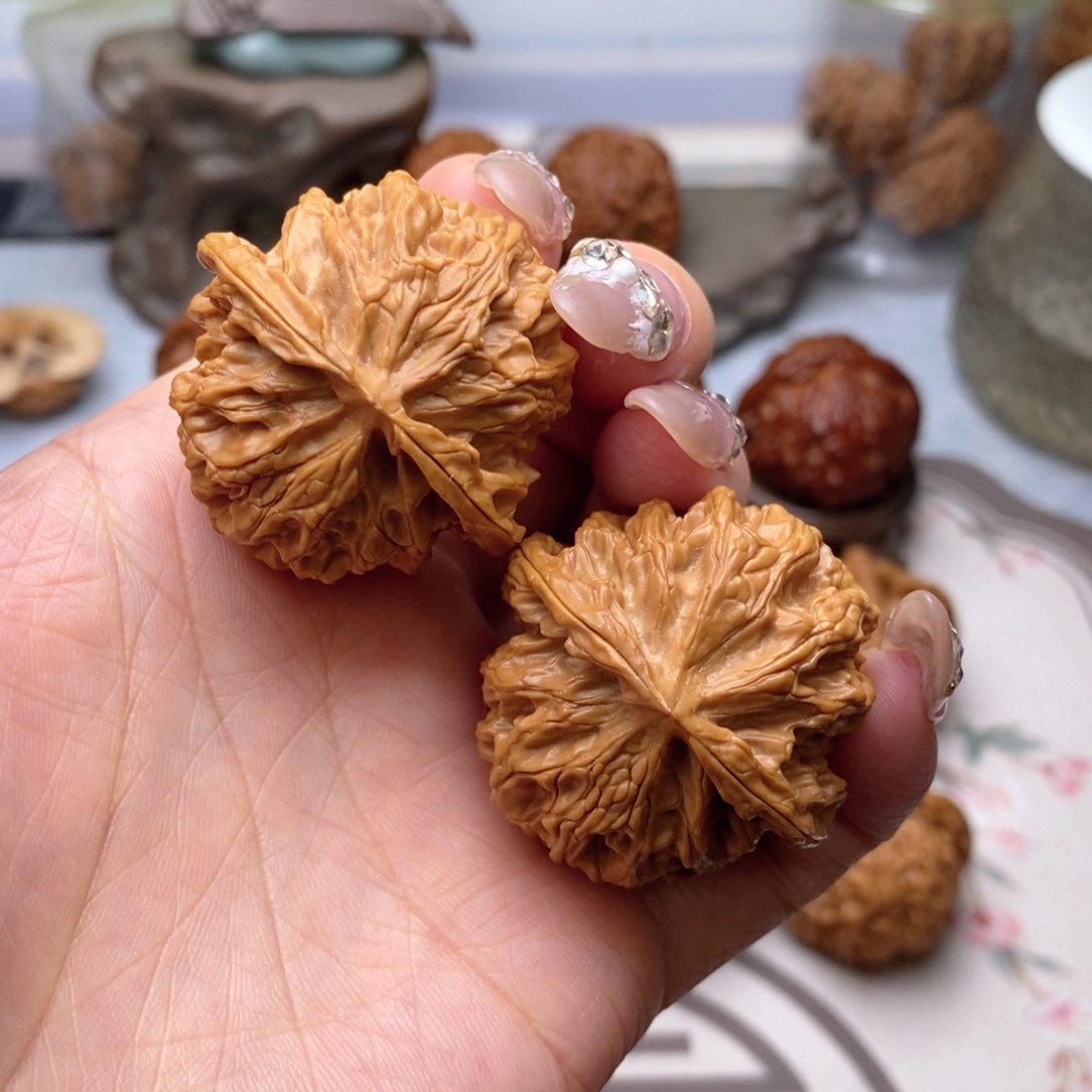 【闪购商品】文玩核桃把件苹果