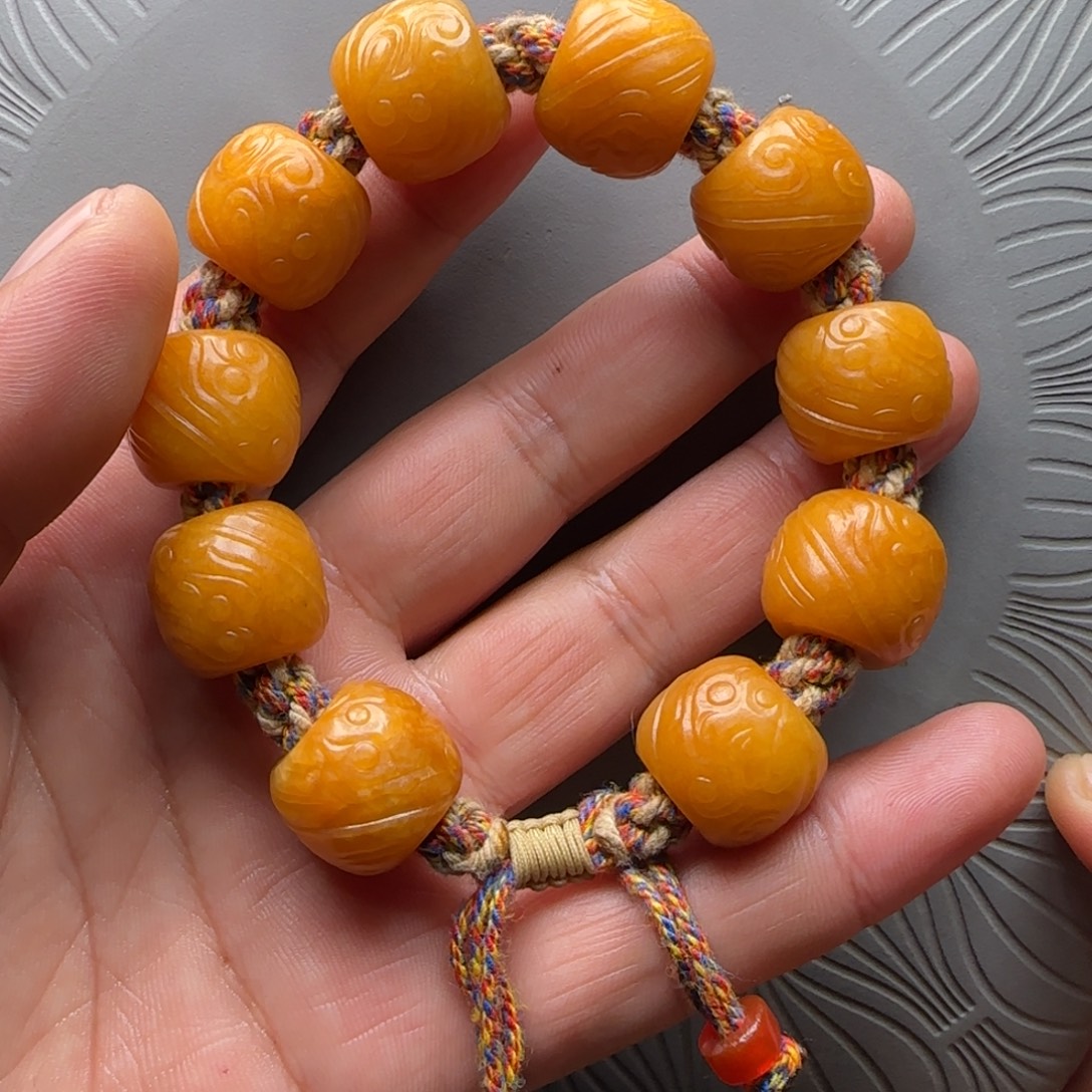 交***官和田玉未镶嵌挂件