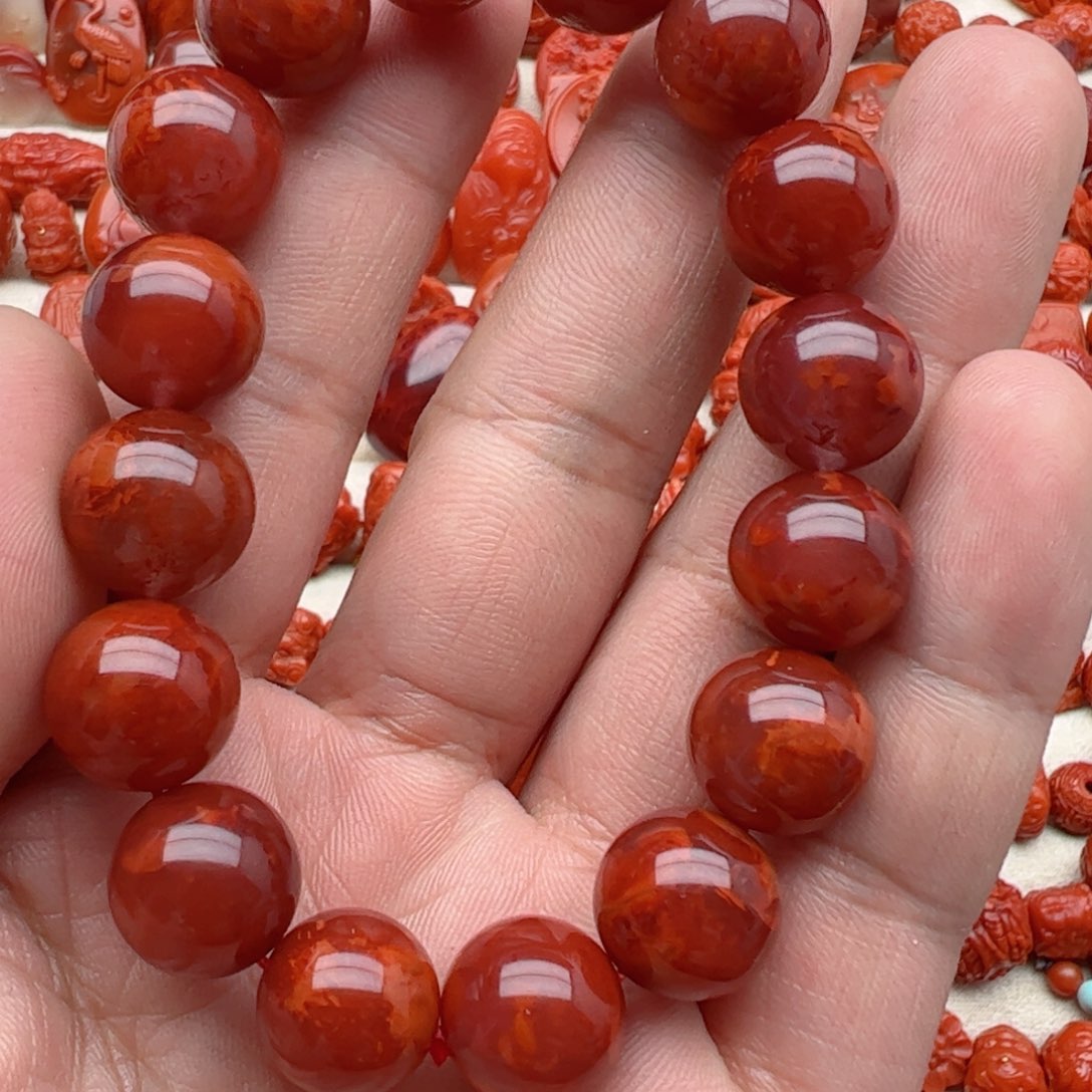 南红玛瑙配饰未镶嵌