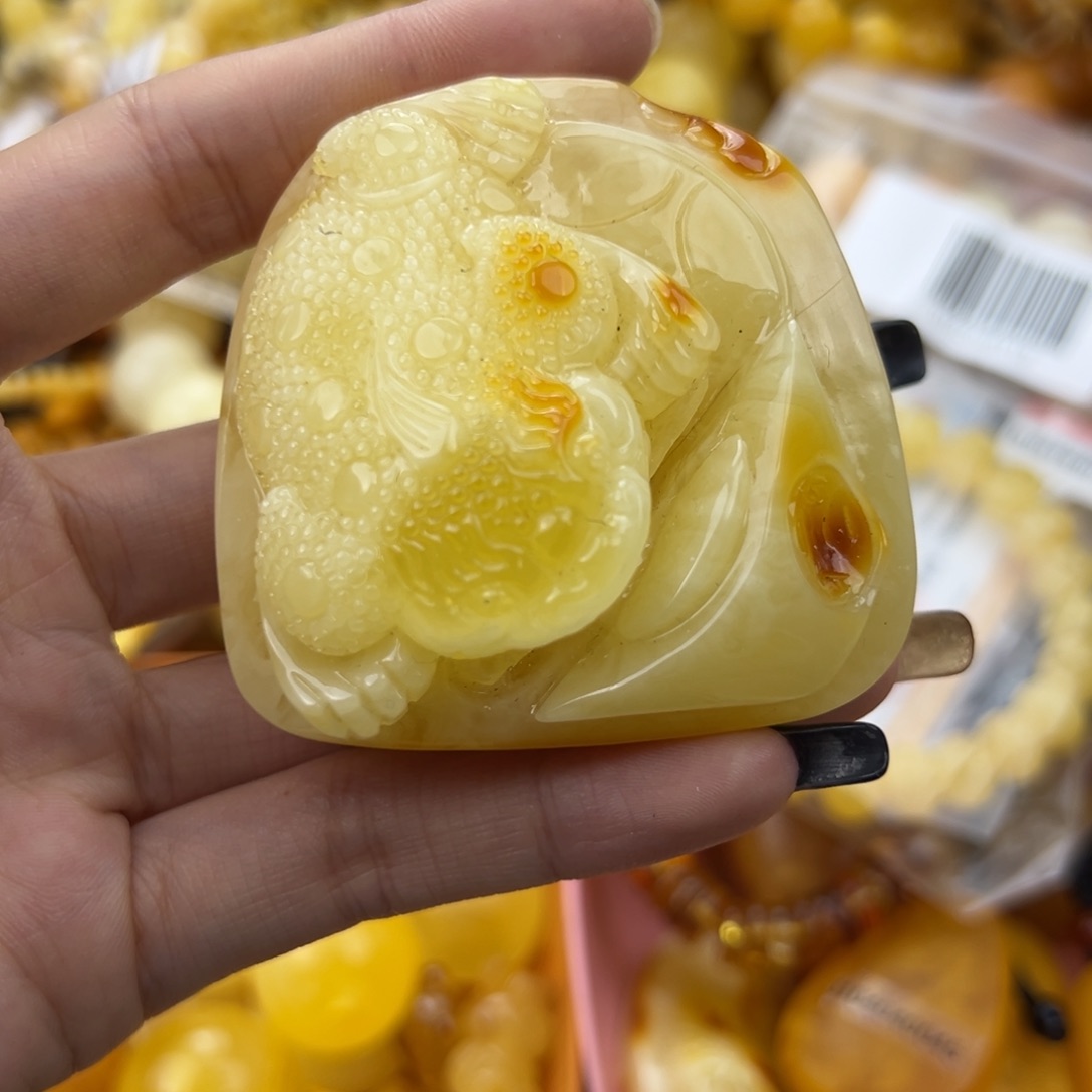 琥珀珠宝奇石未镶嵌