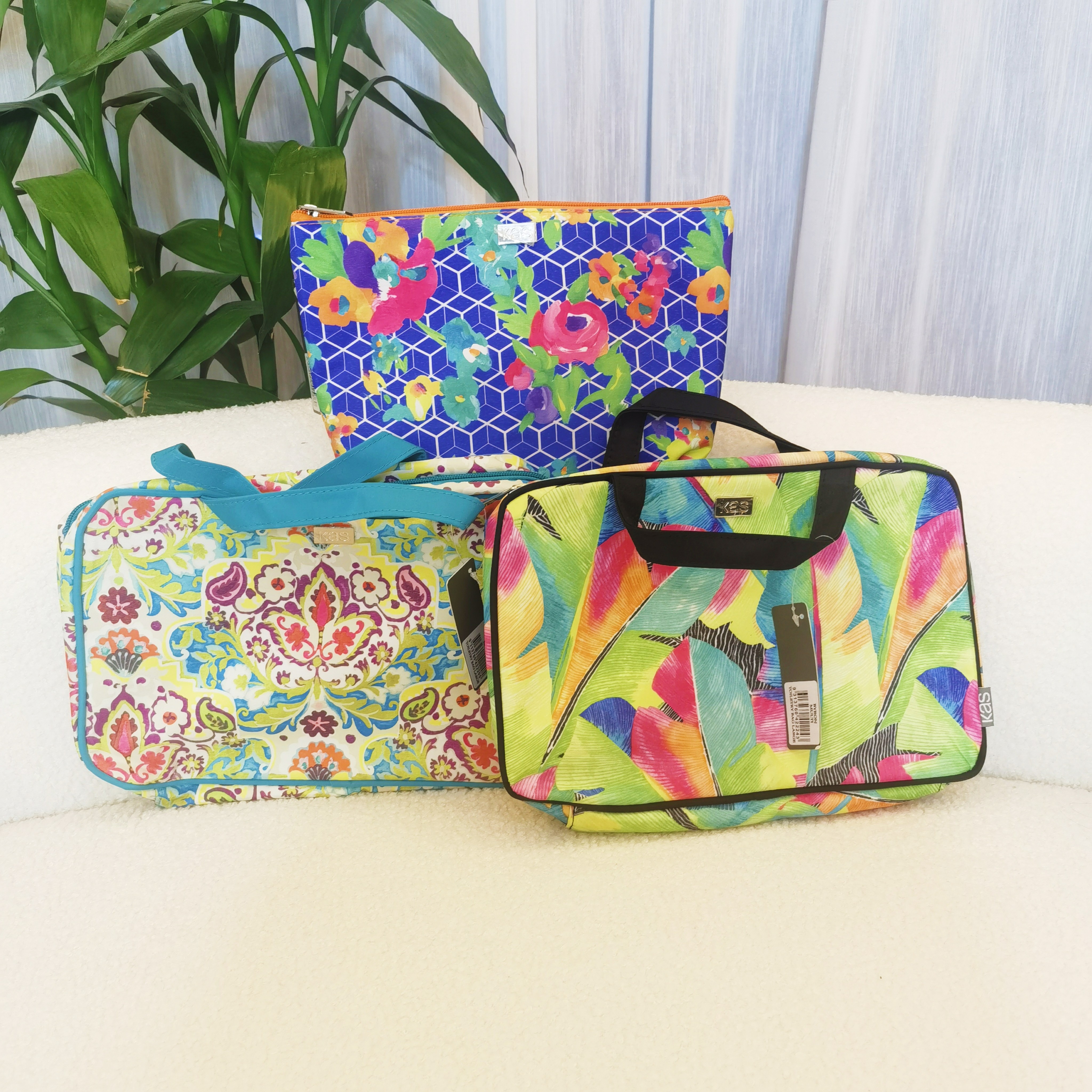 新款手提洗漱包旅行户外大容量便携收纳袋洗澡防水沐浴包