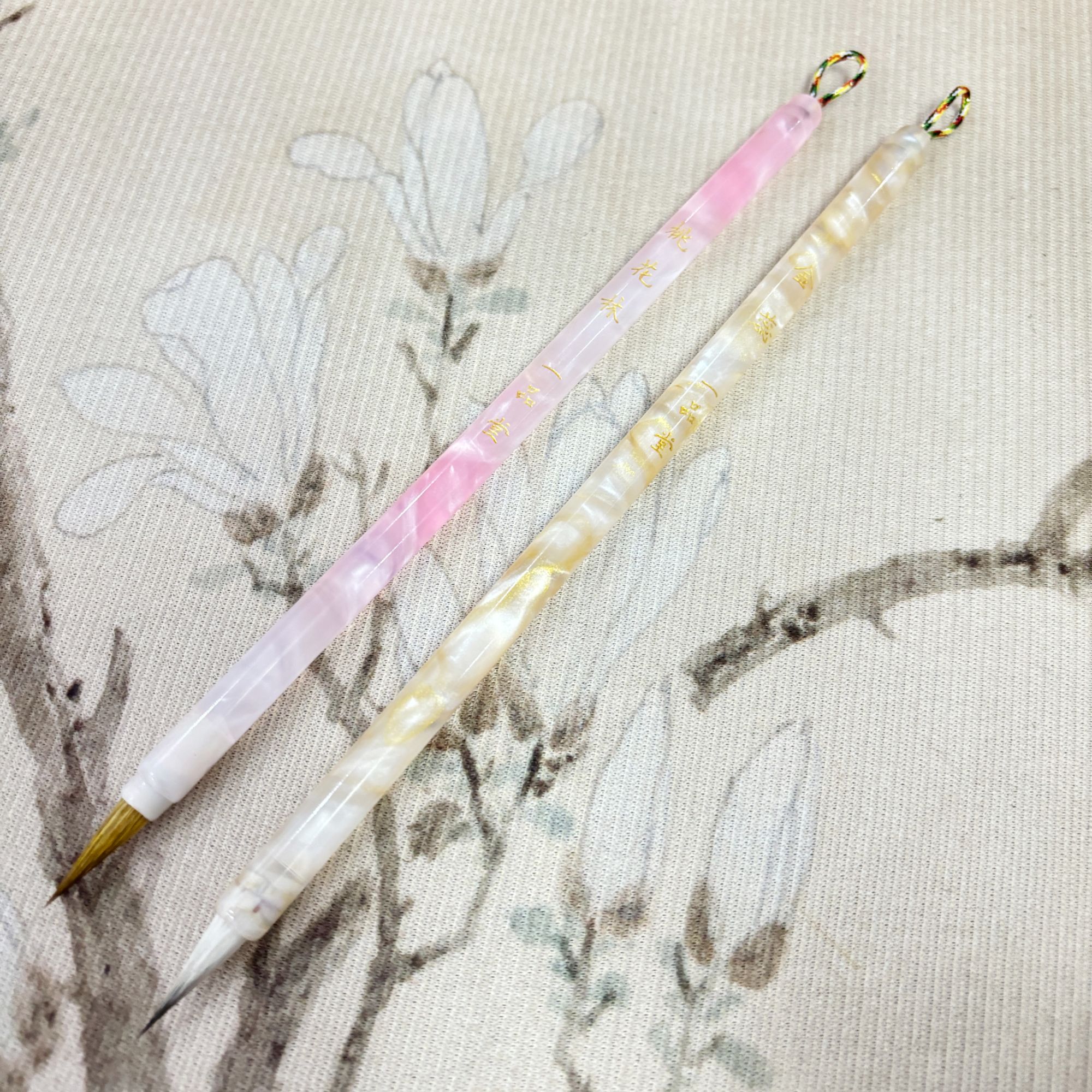 黑兼毫狼毫小楷毛笔出锋1.8cm 口径0.5cm 