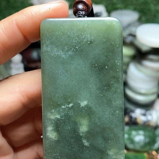 未镶嵌和田玉（糖玉）珠宝半成品