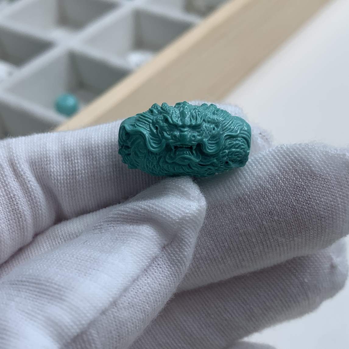 湖北原矿绿松石玉化料龙桶珠配串