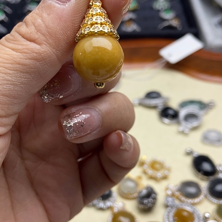 翡翠颈饰银S925镶嵌吊坠葫芦