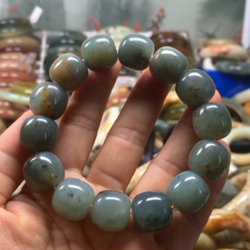【闪购商品】蛇纹石玉未镶嵌手镯