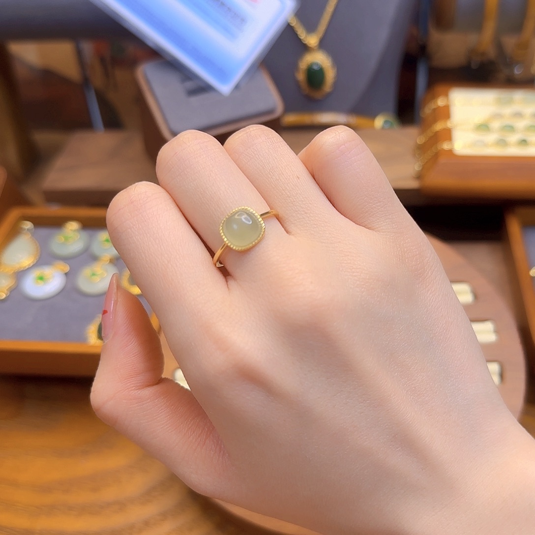 和田玉戒指银S925镀金镶嵌