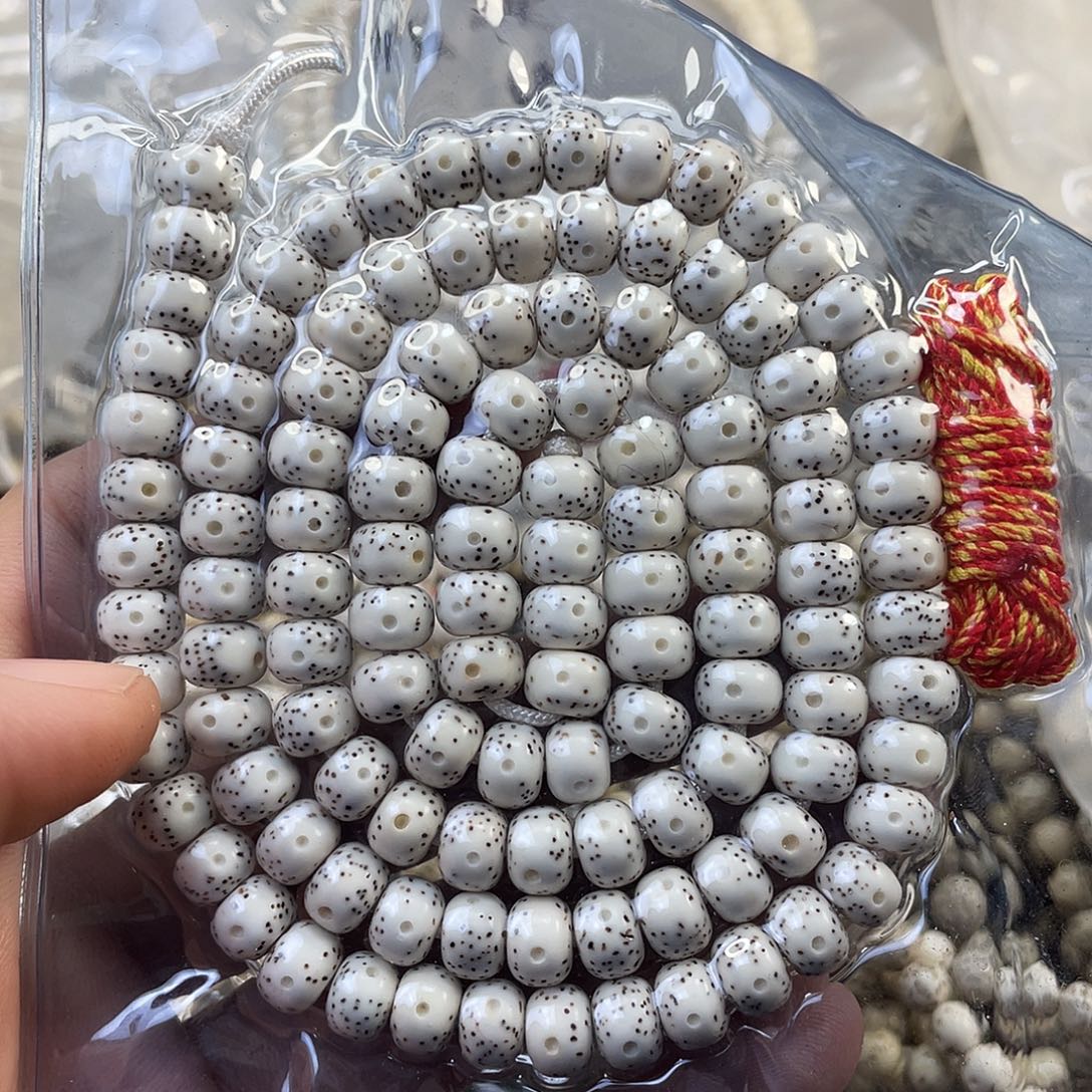 星月菩提吊坠脱脂月留白