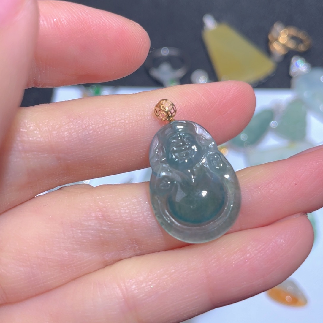翡翠颈饰18K金镶嵌翡翠
