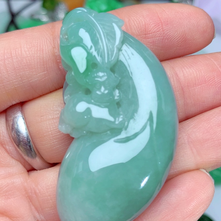 翡翠吊坠(不含链)未镶嵌