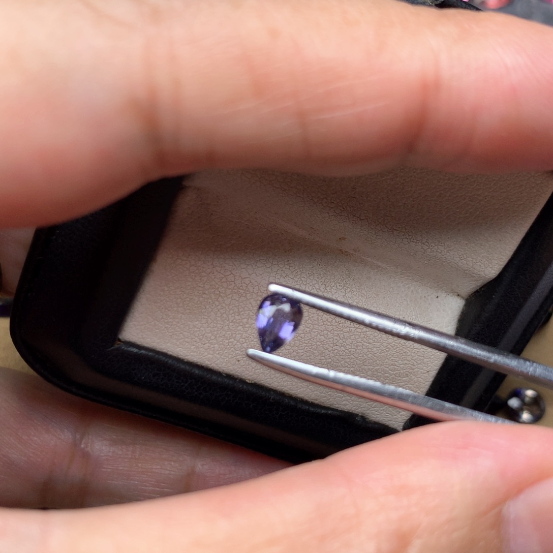 尖晶石裸石未镶嵌