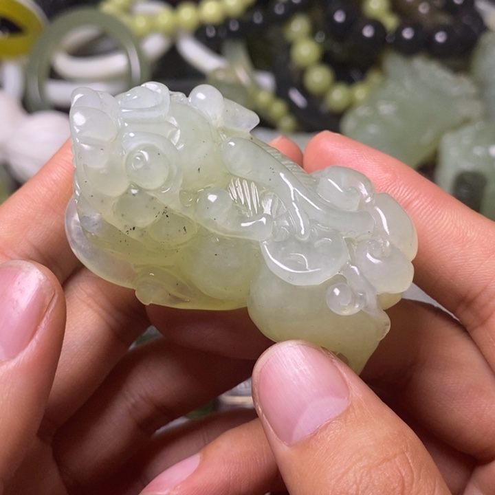 岫玉岫玉手把件未镶嵌