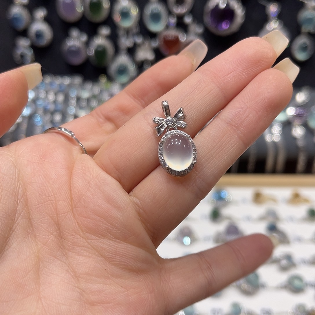 银S925镶嵌蛇纹石玉吊坠