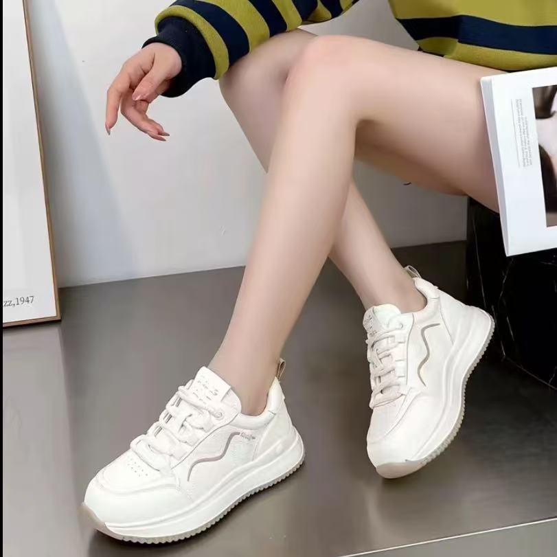 C5930 奶茶  时尚厚底圆头系带女休闲运动小白鞋