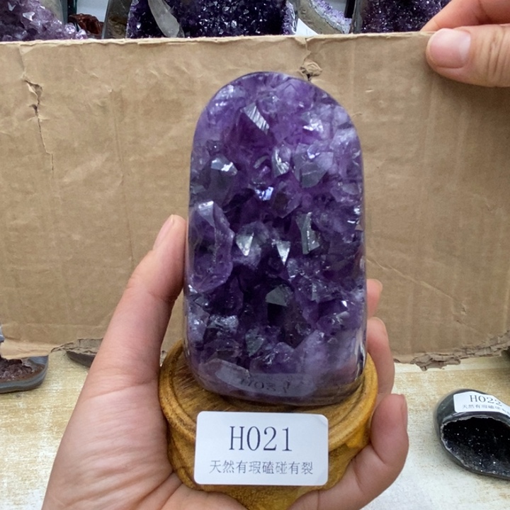 紫晶大型摆件（非配饰）未镶嵌