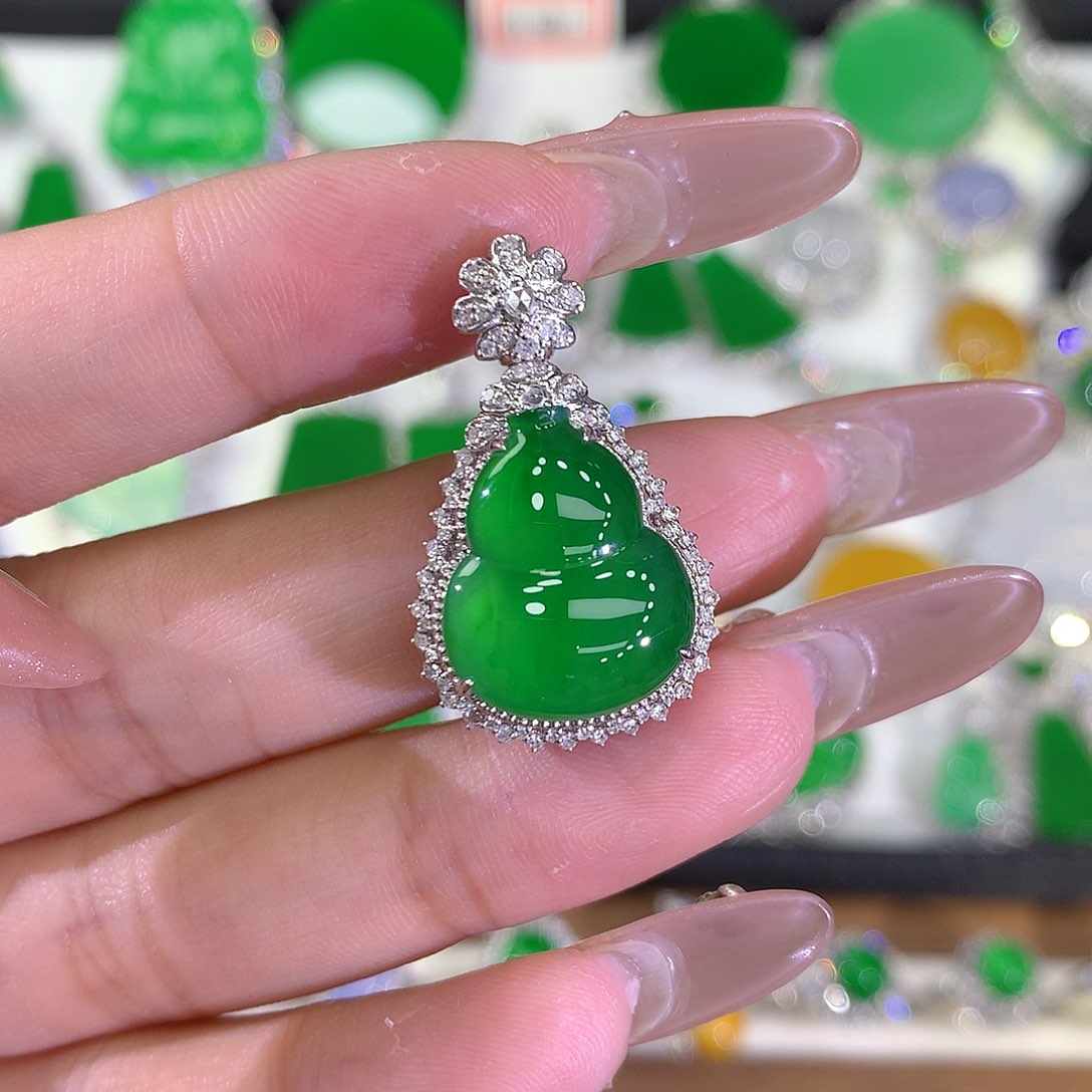 翡翠颈饰18K金镶嵌1111111111