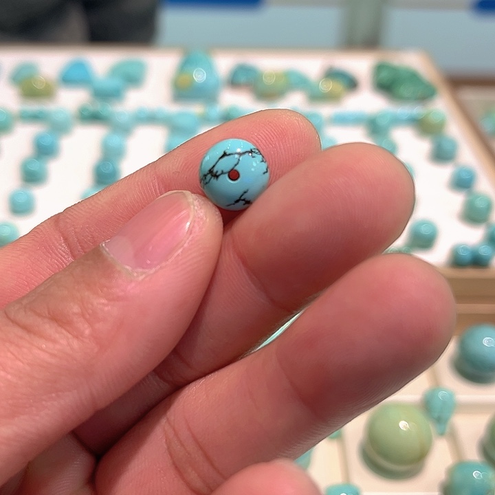 绿松石未镶嵌珠宝奇石