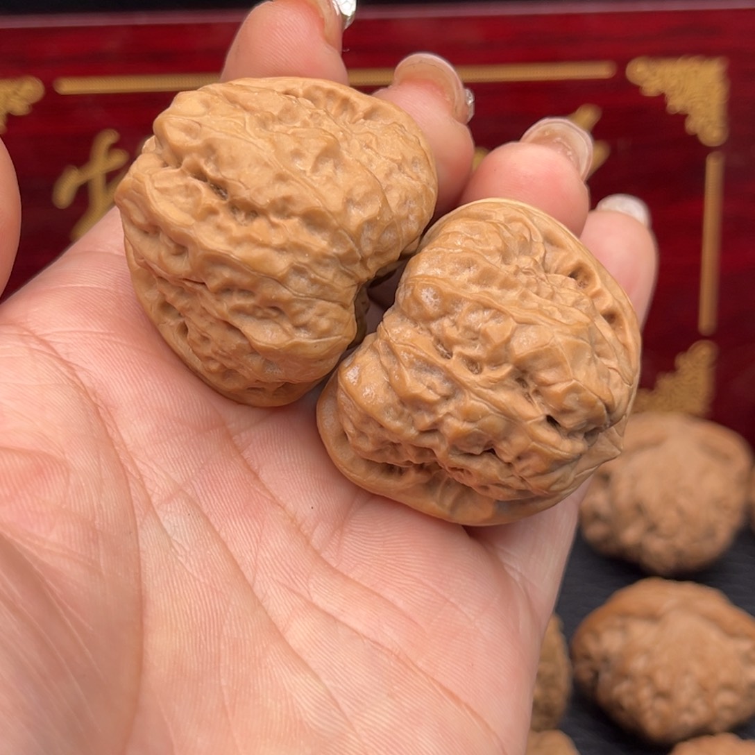 文玩核桃吊坠蛤蟆头