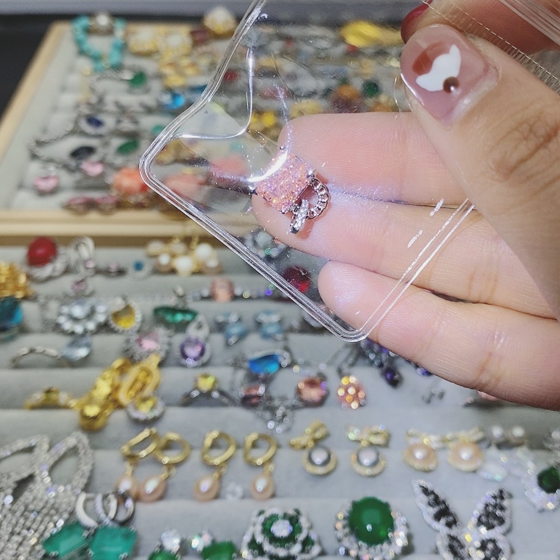 【闪购商品】托帕石耳饰银S925镶嵌