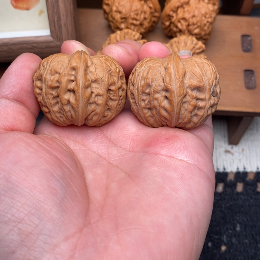 文玩核桃吊坠元宝38