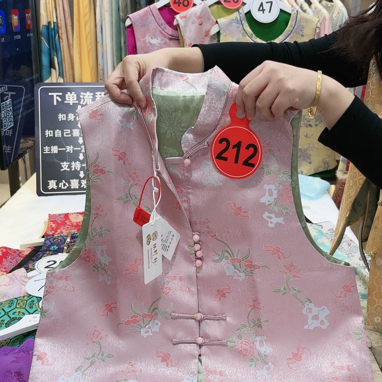 【闪购商品】织绣啦**咯非遗传承的重要载体