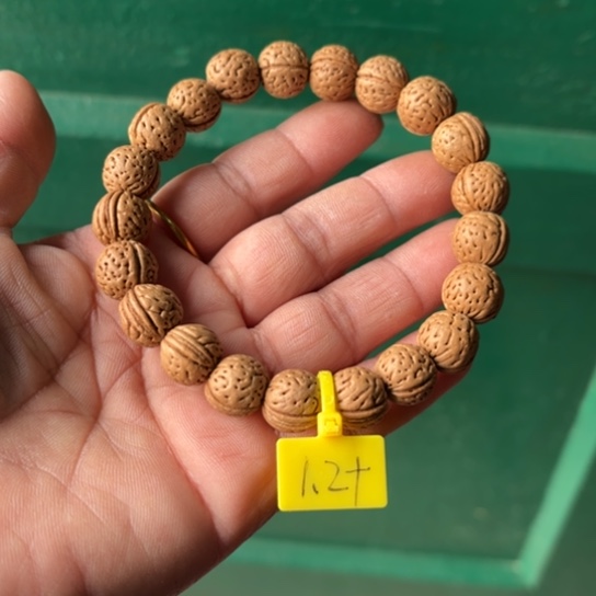 木质野生桃核手串