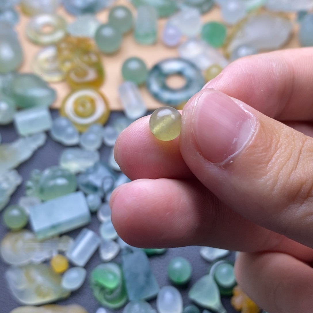 定制翡翠未镶嵌珠子