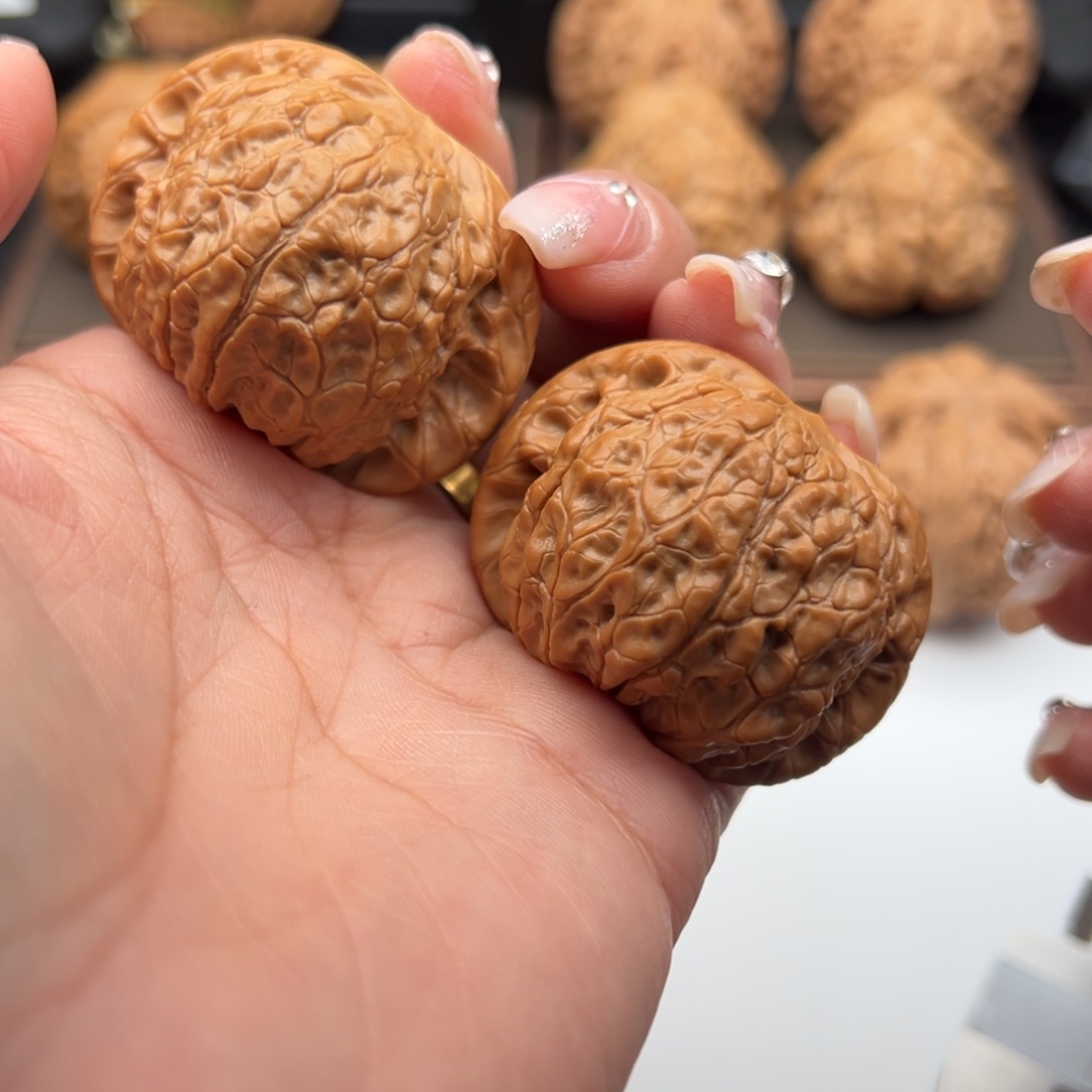 文玩核桃把件血麒麟43