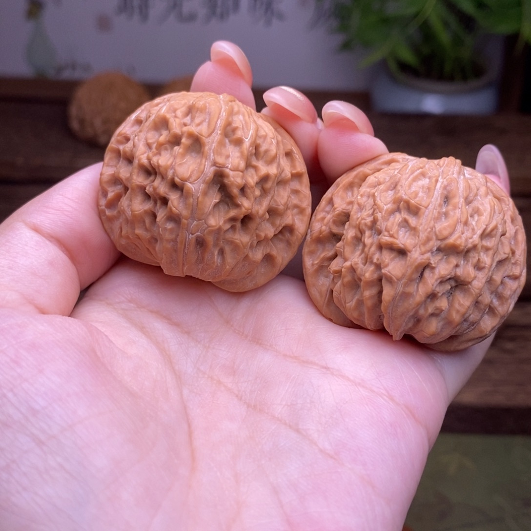 H***h把件文玩核桃全品40山地磨盘同树s8
