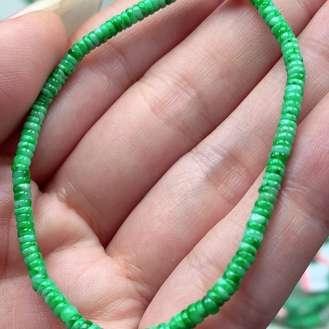 翡翠未镶嵌毛衣链